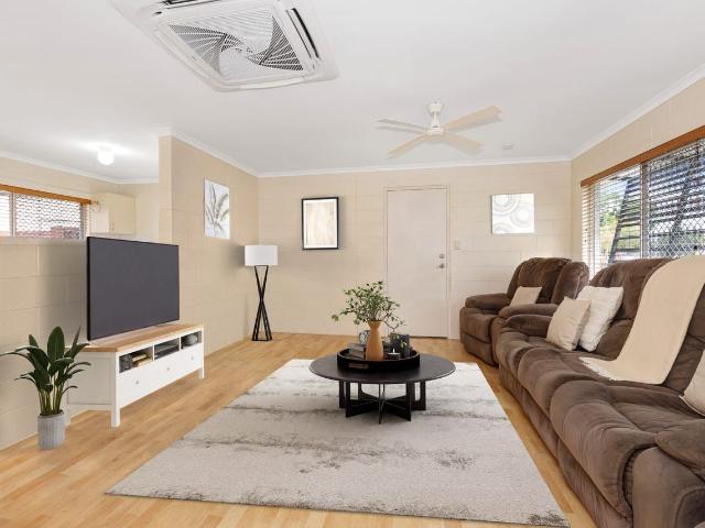 16 San Vito Crescent Rasmussen, QLD 4815