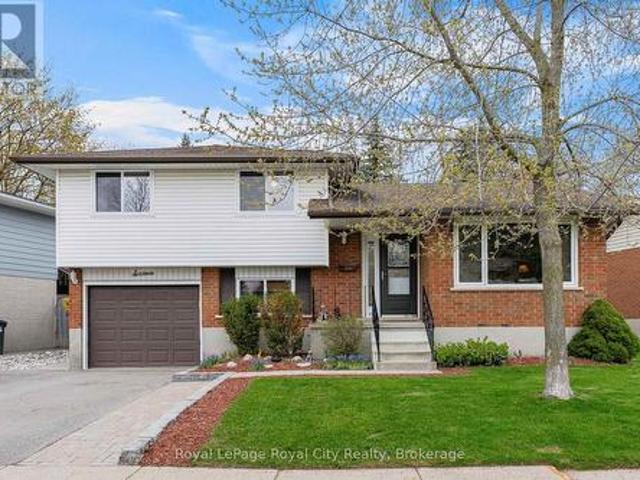 16 Sanderson Drive, Guelph Willow West/Sugarbush/West Acres, ON, N1H 6T8 house for sale | Listing ID X13083 | Royal LePage