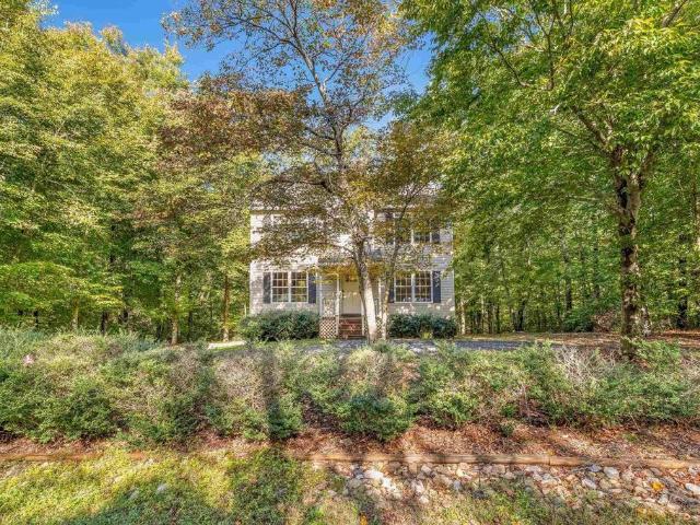 16 Sandy Beach Ct