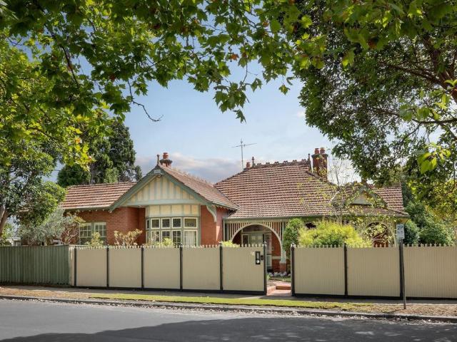 16 Stawell Street, Kew VIC 3101