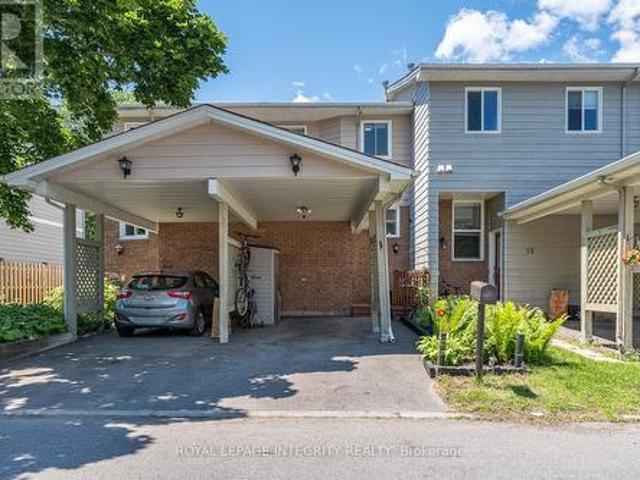 16 Stamford Private, Ottawa, ON, K1T 3J1 townhouse for sale | Listing ID X13735 | Royal LePage