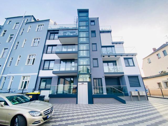 16A new 2 bedroom attic apartment suitable for shared flats with air conditioning, 2 large terraces only 5.4km from Alexanderplatz/ free wifi, Berlin Amsterdam Apartments for Rent
