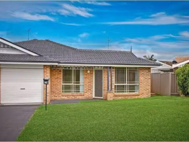 16B Lavender Close, Glenmore Park Townhouse for rent Listed b.