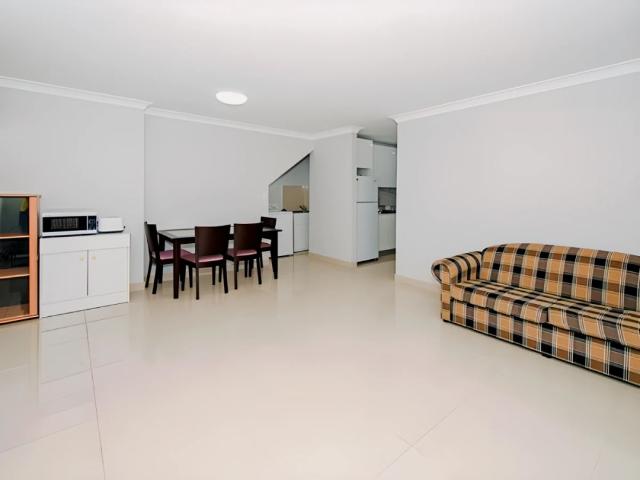16C Rhodes Street, Sydney