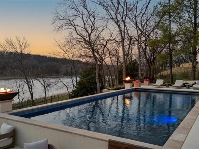 17040 S Highland Ridge Dr, Loch Lloyd, MO 64012 | MLS #2597