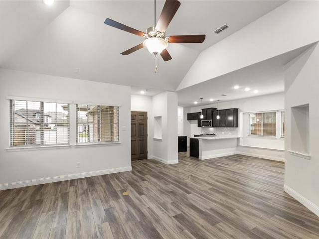 1704 Mdw Crst Dr, Aubrey, TX 76227 | MLS #21059