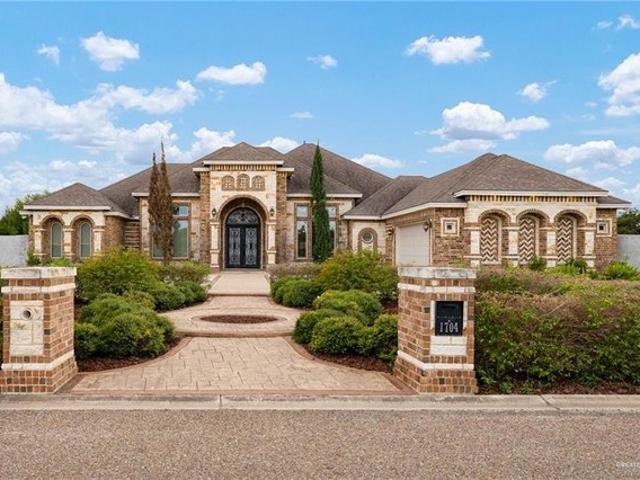 1704 Opal St, Penitas, TX 78576