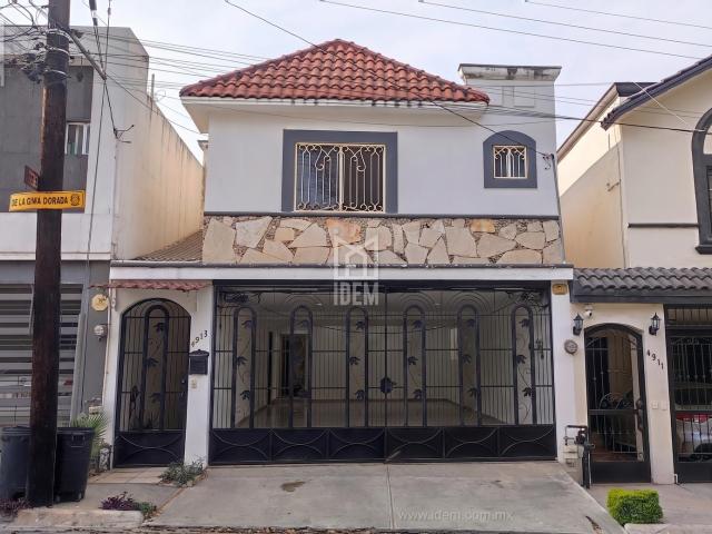 1704 Casa en venta en Cima de las Cumbres, Monterrey NL