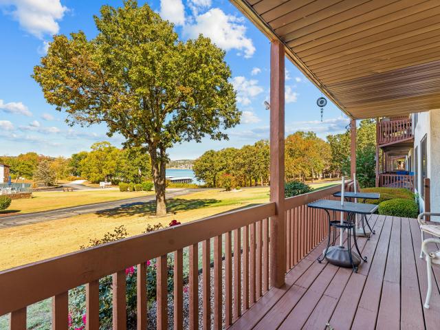 1704 Paradise Landing Road