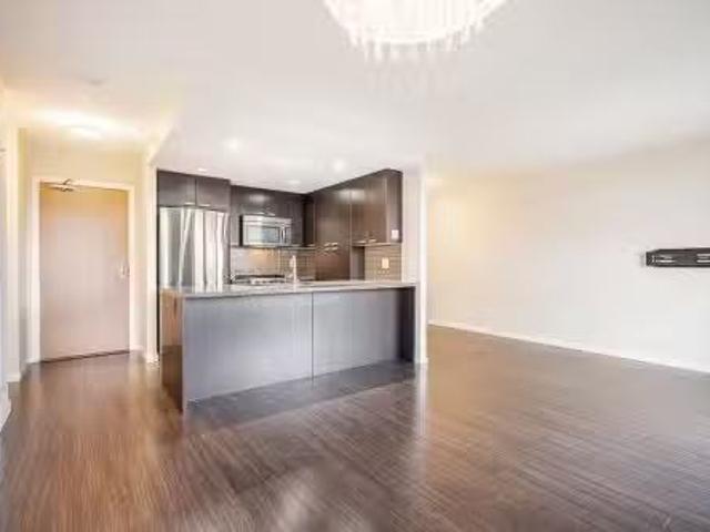 1705 2232 Douglas Road, Burnaby, BC, V5C 0G9 Single Family P.