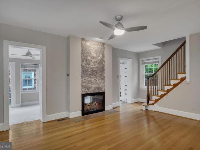 1706 N Glebe Road