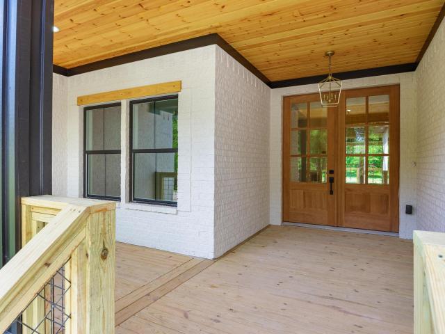 1706 Ray Jo Circle