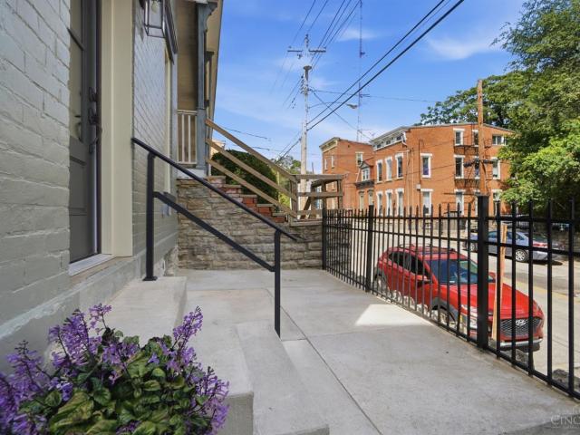 1707 Highland Avenue