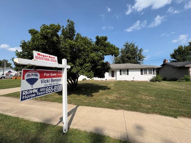 1707 S Cottage Grove Place