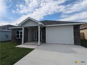1708 E Ave G, Lampasas, TX 76550 | MLS #548925