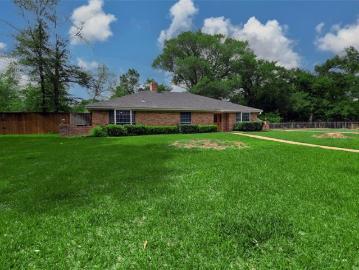 1708 Jennifer Circle