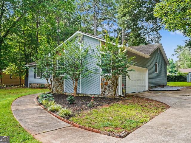 1708 Rosewood Drive