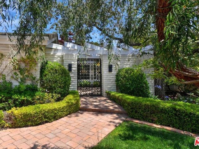 1708 Royal Saint George Drive