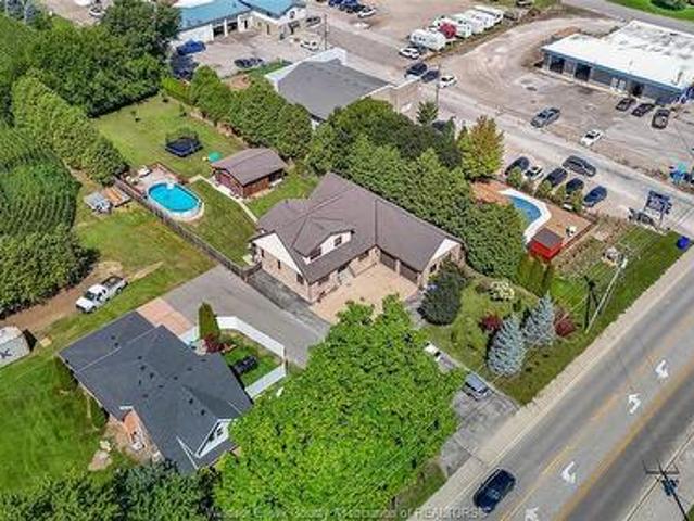 1709 Division Road, Kingsville, ON, N9Y 2H1 house for sale | Listing ID 26024 | Royal LePage