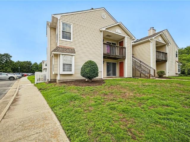 1709 Rock Bridge MEWS # B