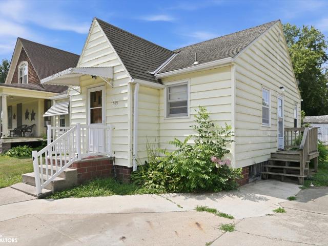 1709 8th Street