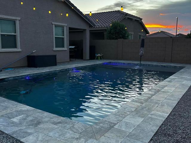 17000 w weeping willow road