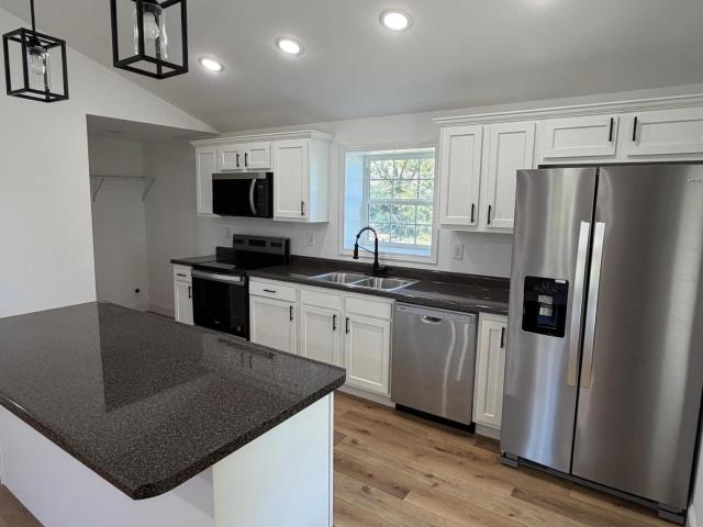 1700 Gordon Hill Pike