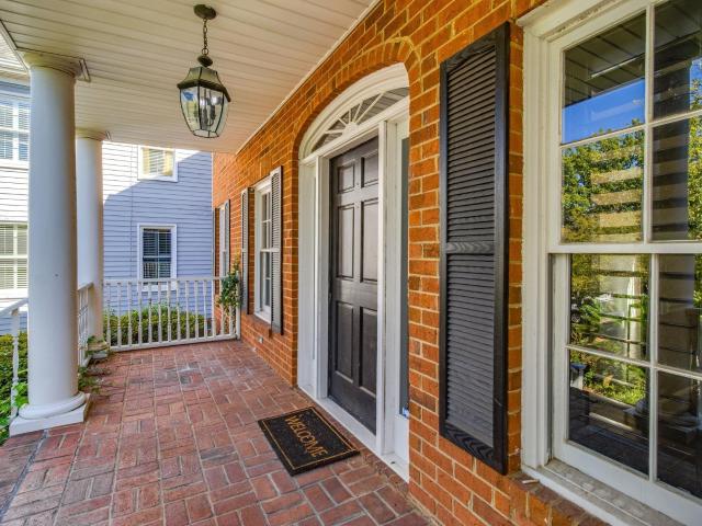 1700 Phelps
