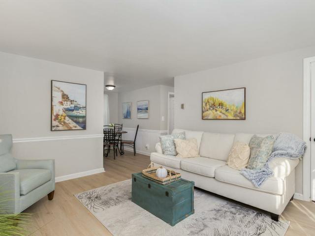 1700 Roslyn Drive, Burlington, US, NC