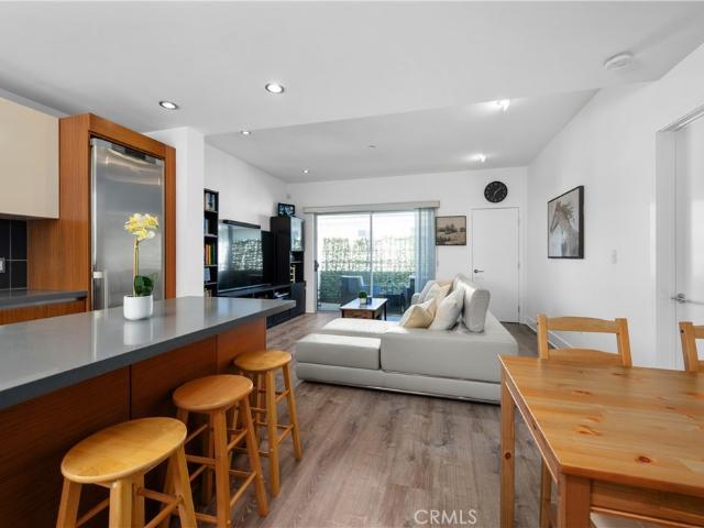 1700 Sawtelle Boulevard 317