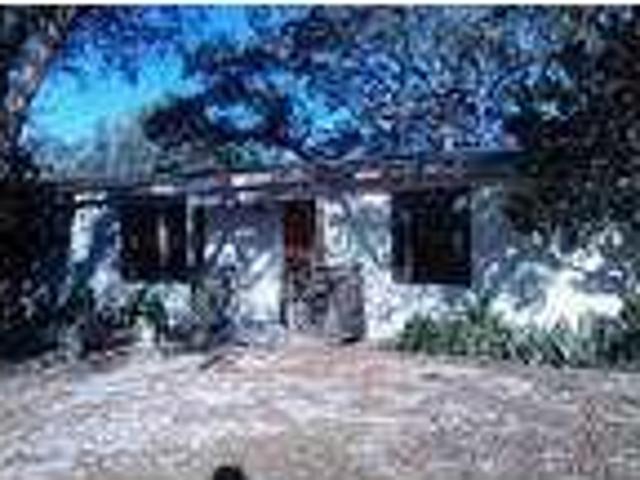 1700ftÂ² 4 bed. 2 bath. 3 fenced acres & barn. Horses, Pets ok. $100