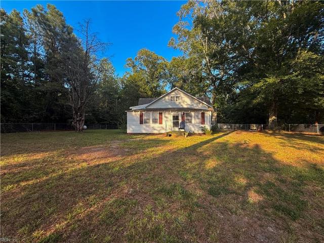 17011 Longview Dr