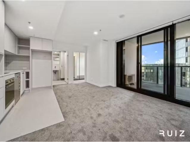 1701/2 Grazier Lane, Belconnen Apartment for rent Listed by L.