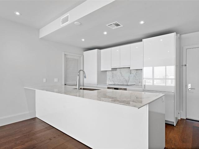 1701 Hermann Drive 30D