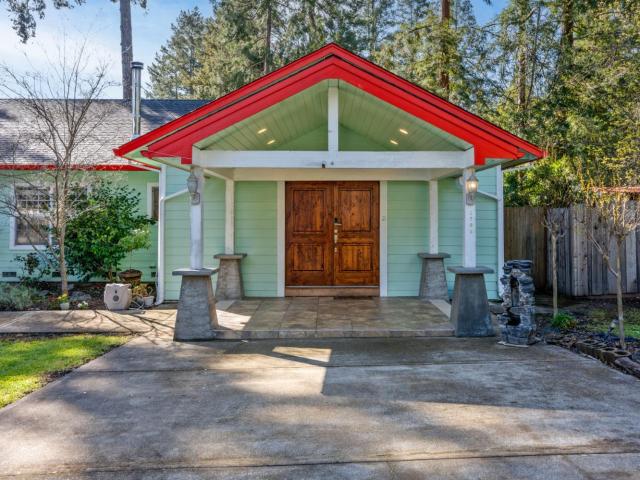 1701 Hickory Ct, Ukiah, CA 95482 | MLS #326000