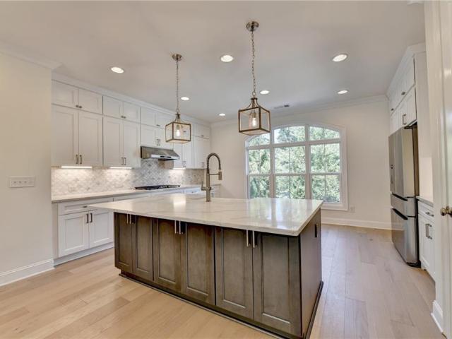 1701 Kenstone Walk