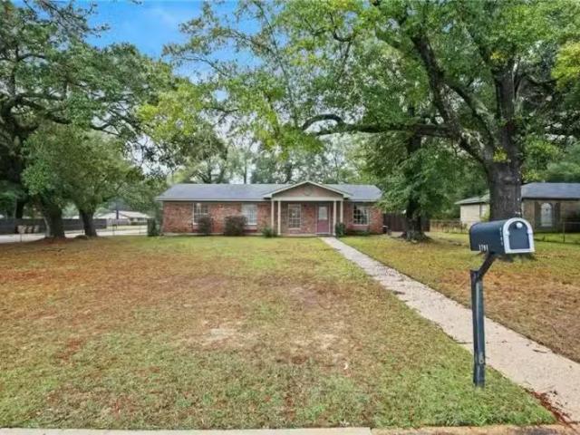 1701 PHILLIPS LN, MOBILE, AL 36618