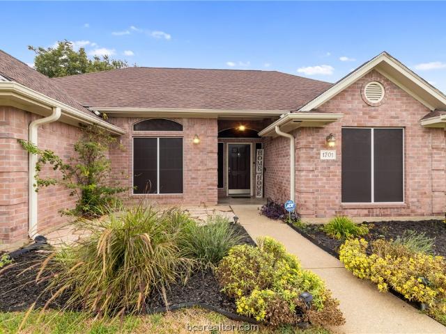 1701 Starling Drive