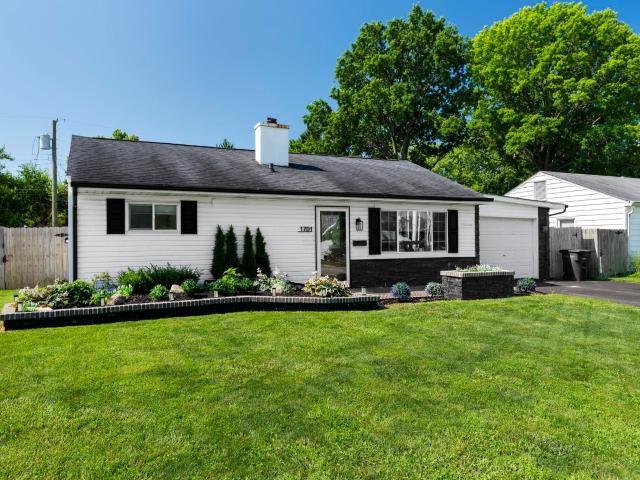 1701 Teal Road