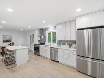 1701 th Avenue N
