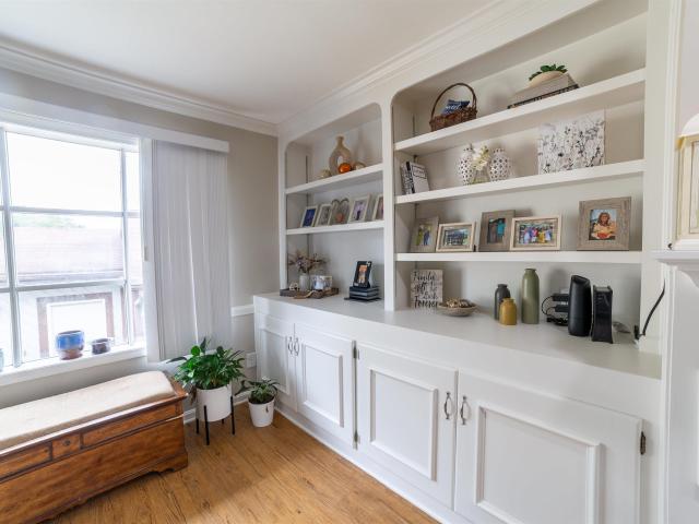 1701 Village Lane
