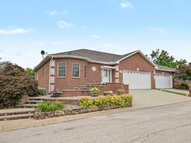 1701 Village Lane