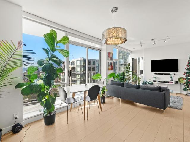 1701 1455 Howe Street, Vancouver