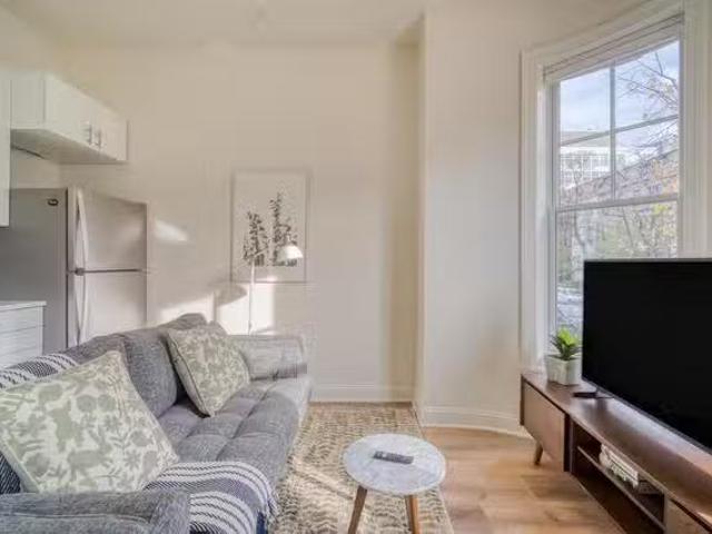 1701 21st St NW, Kalorama 1 Bedroom 1 Bath