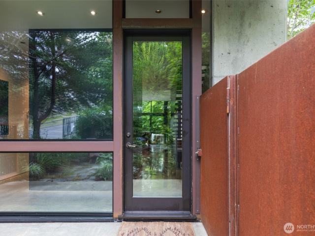 1701 33rd Avenue