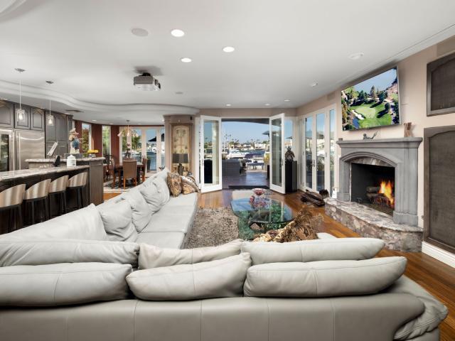 17022 Marinabay Drive, Huntington Beach, US, CA