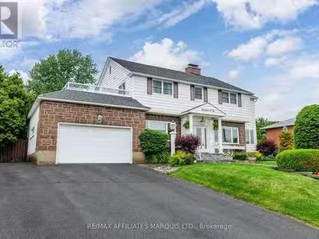 1702 Montreal Road, Cornwall, ON, K6H 1G1 house for sale Li.