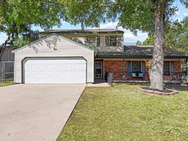 1702 Oakridge Dr