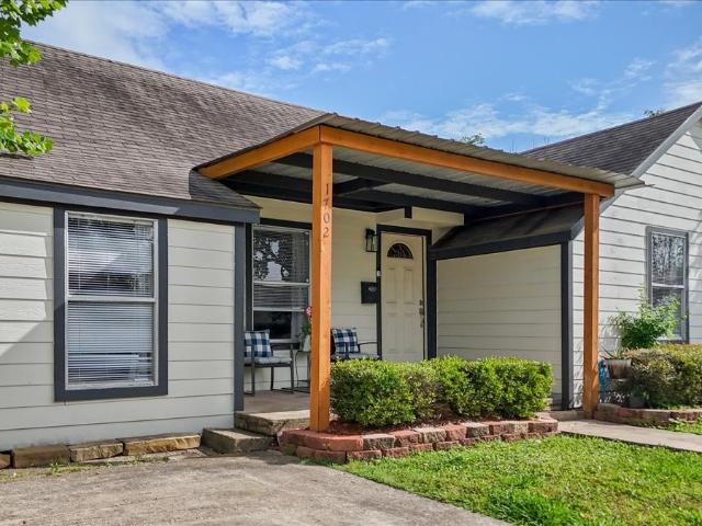 1702 Alabama St, Baytown, TX 77520 | MLS #55985