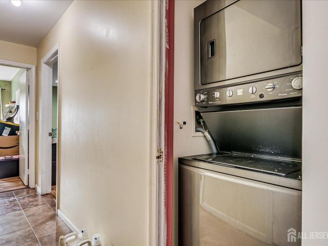 1702 Amanda Court